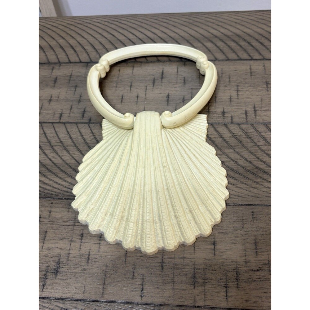 Homco 1976 Sea Shell 3380 Towel Holder Vintage Cream Color Vintage VTG